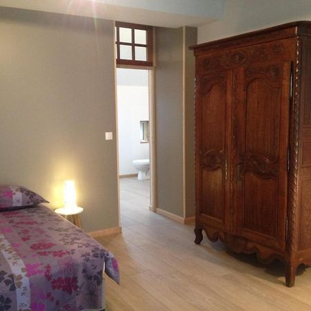Bed and Breakfast La Thibaude - Livry Livry  Экстерьер фото