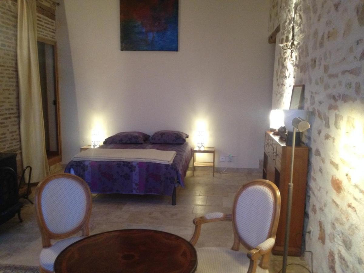 Bed and Breakfast La Thibaude - Livry Livry  Экстерьер фото