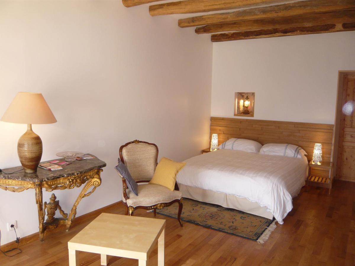 Bed and Breakfast La Thibaude - Livry Livry  Экстерьер фото