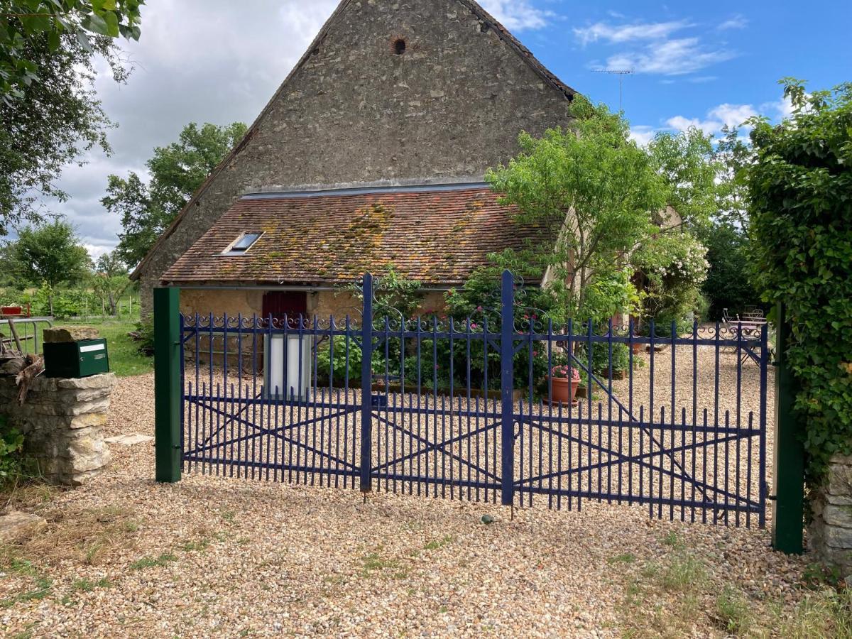 Bed and Breakfast La Thibaude - Livry Livry  Экстерьер фото