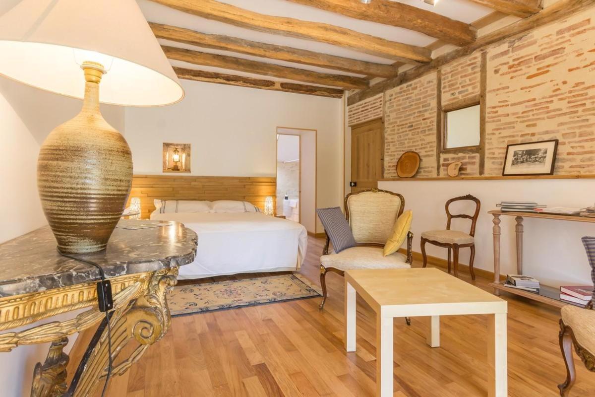 Bed and Breakfast La Thibaude - Livry Livry  Экстерьер фото